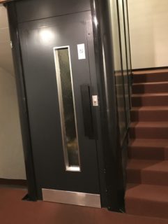 アイガーセルフネスのエレベータの写真